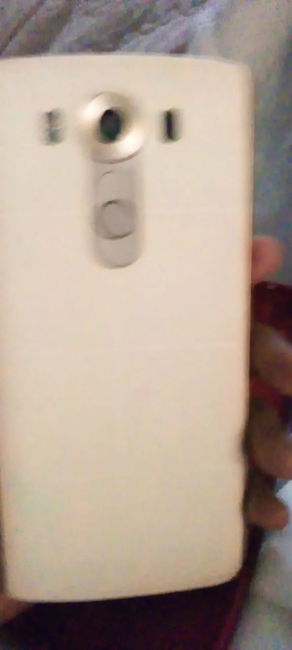 LG V10 - photo 2