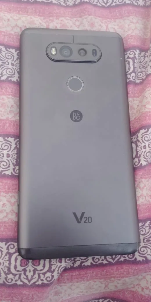 Lg v20 - photo 1