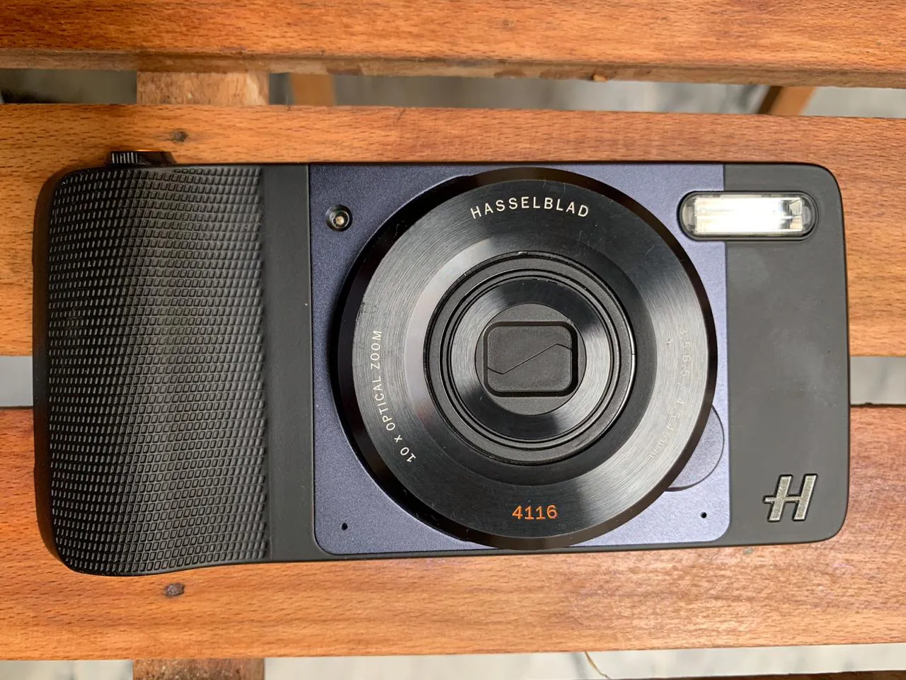 MOTOROLA MOTO Z WITH ZOOM 10X LENS - photo 1