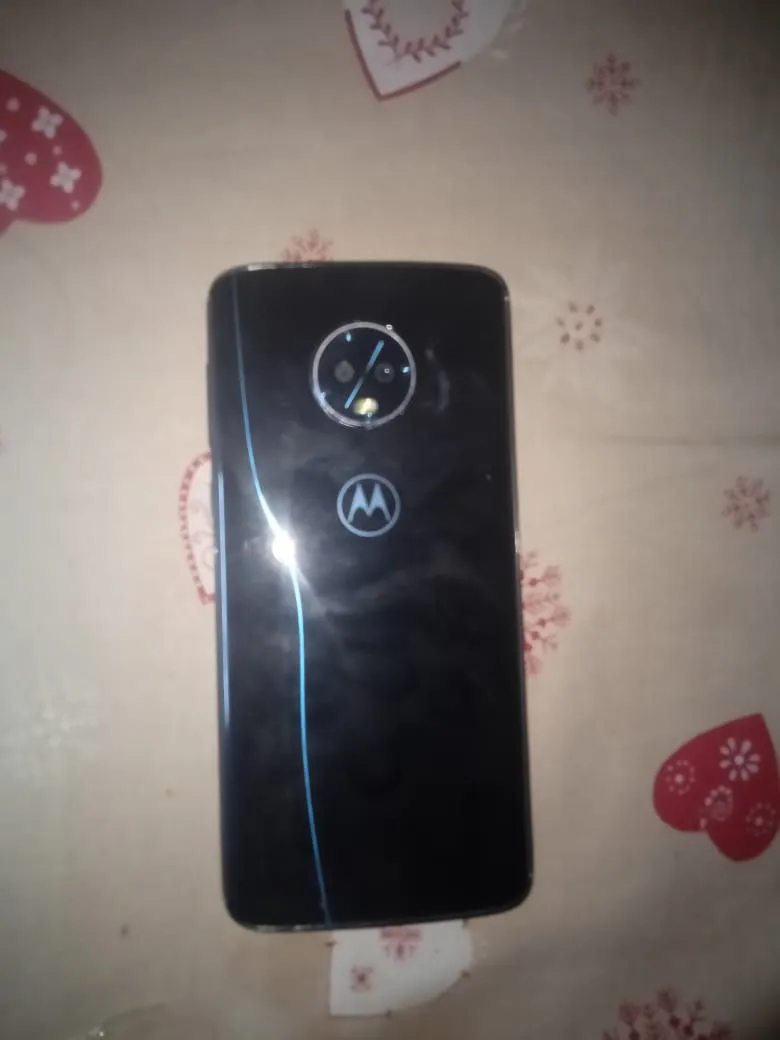 Motrola G6 - photo 1
