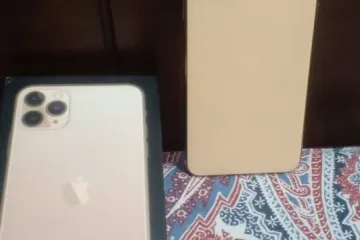 Iphone 11 pro max high class Dubai import copy - Photos