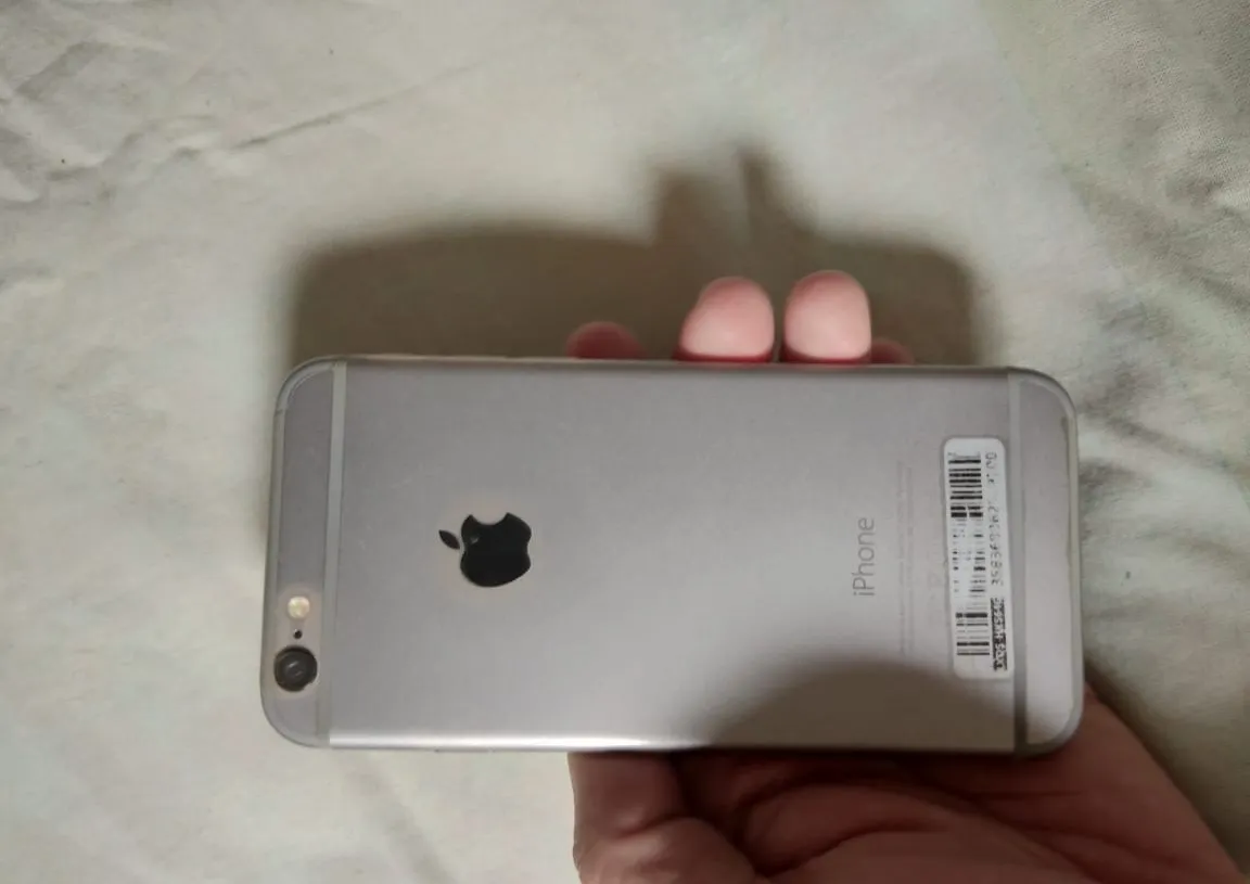 iPhone 6 64gb - photo 1