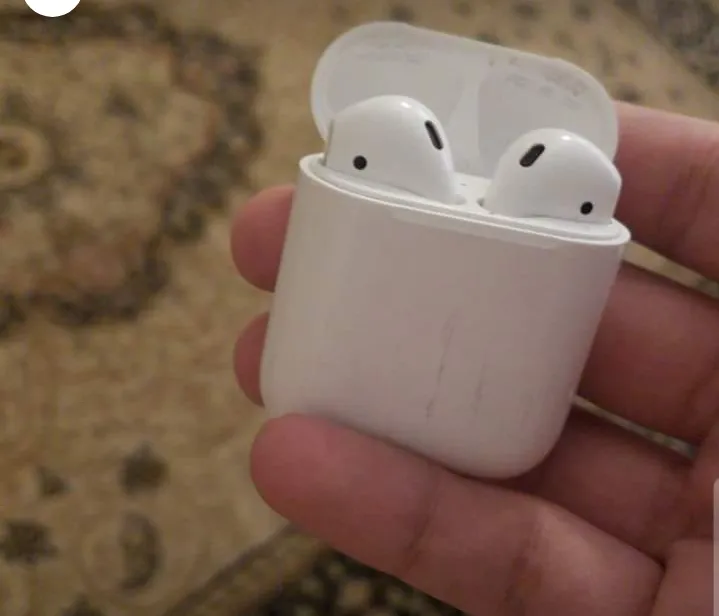 S9+ for sale with air pods - photo 1