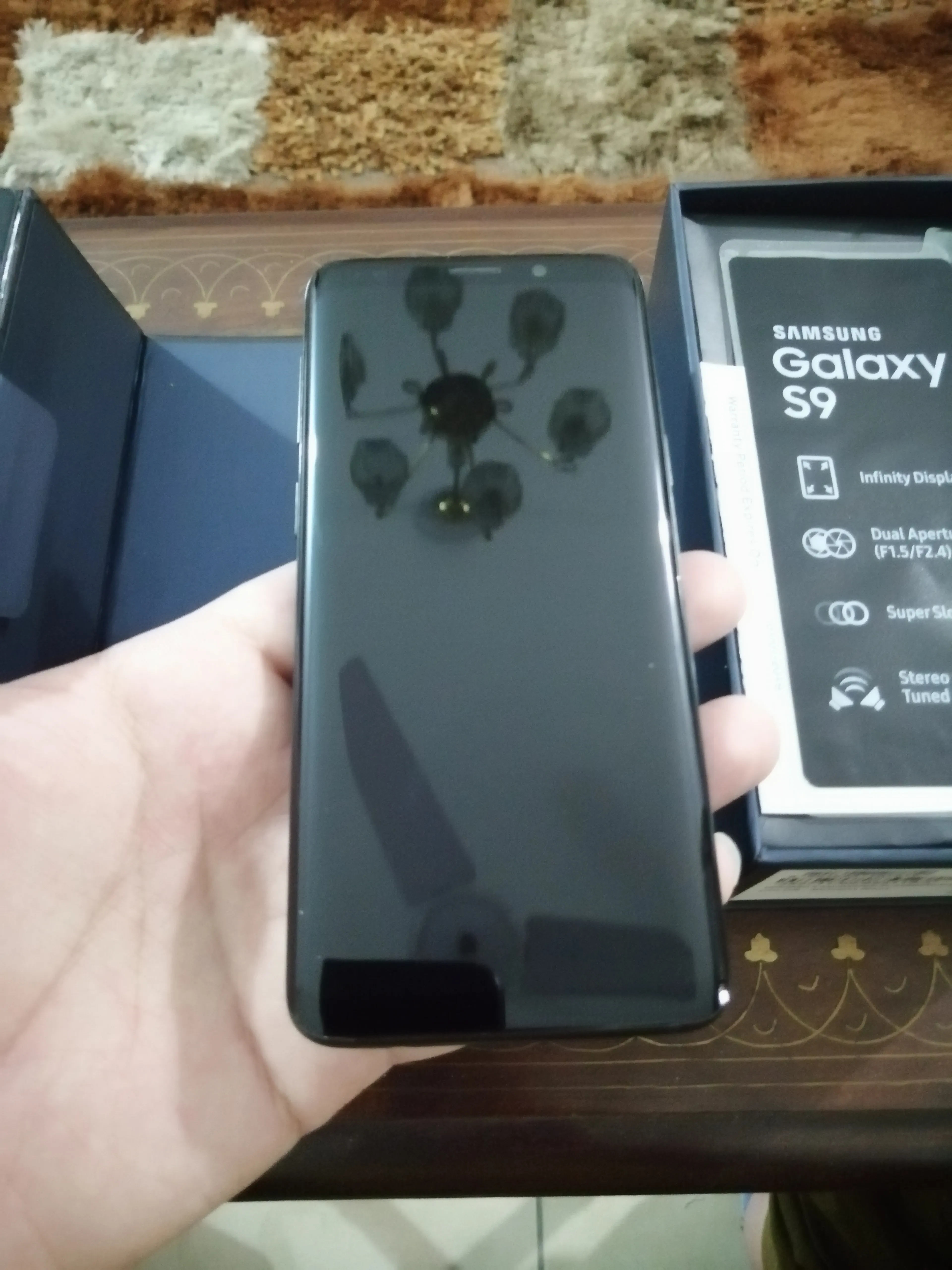 Samsung galaxy S9 - photo 1