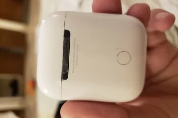 S9+ for sale with air pods - Photos