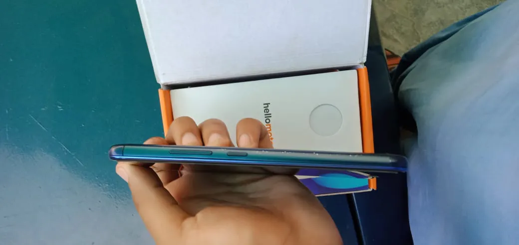 Moto e4 dual SIM - photo 3
