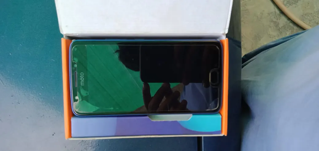 Moto e4 dual SIM - photo 1