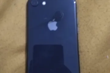 iPhone 8 64 GB black  pta non approved - Photos