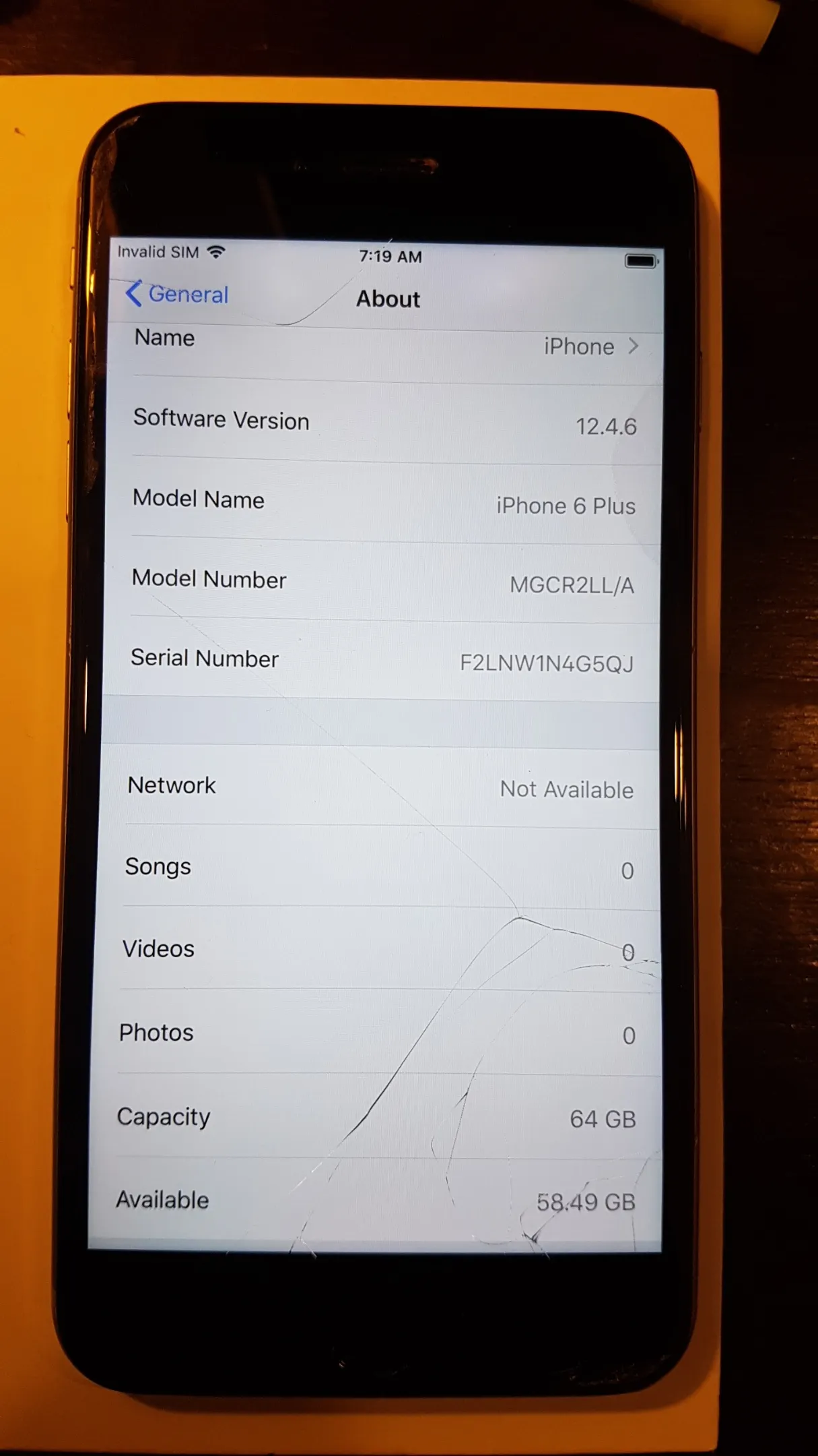 iPhone 6 Plus, Space Gray, 64GB - photo 1