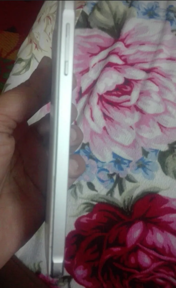 Samsung Galaxy Alpha (SMG-85O-F) - photo 1
