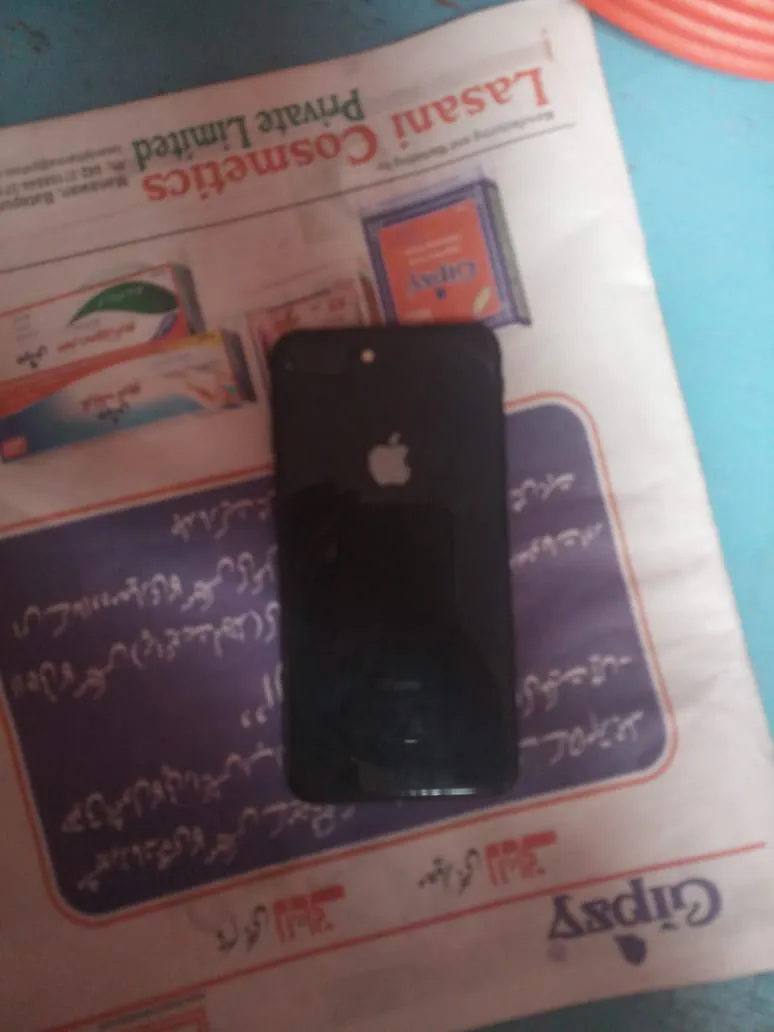 Apple IPhone 8plus 64 GB - photo 1
