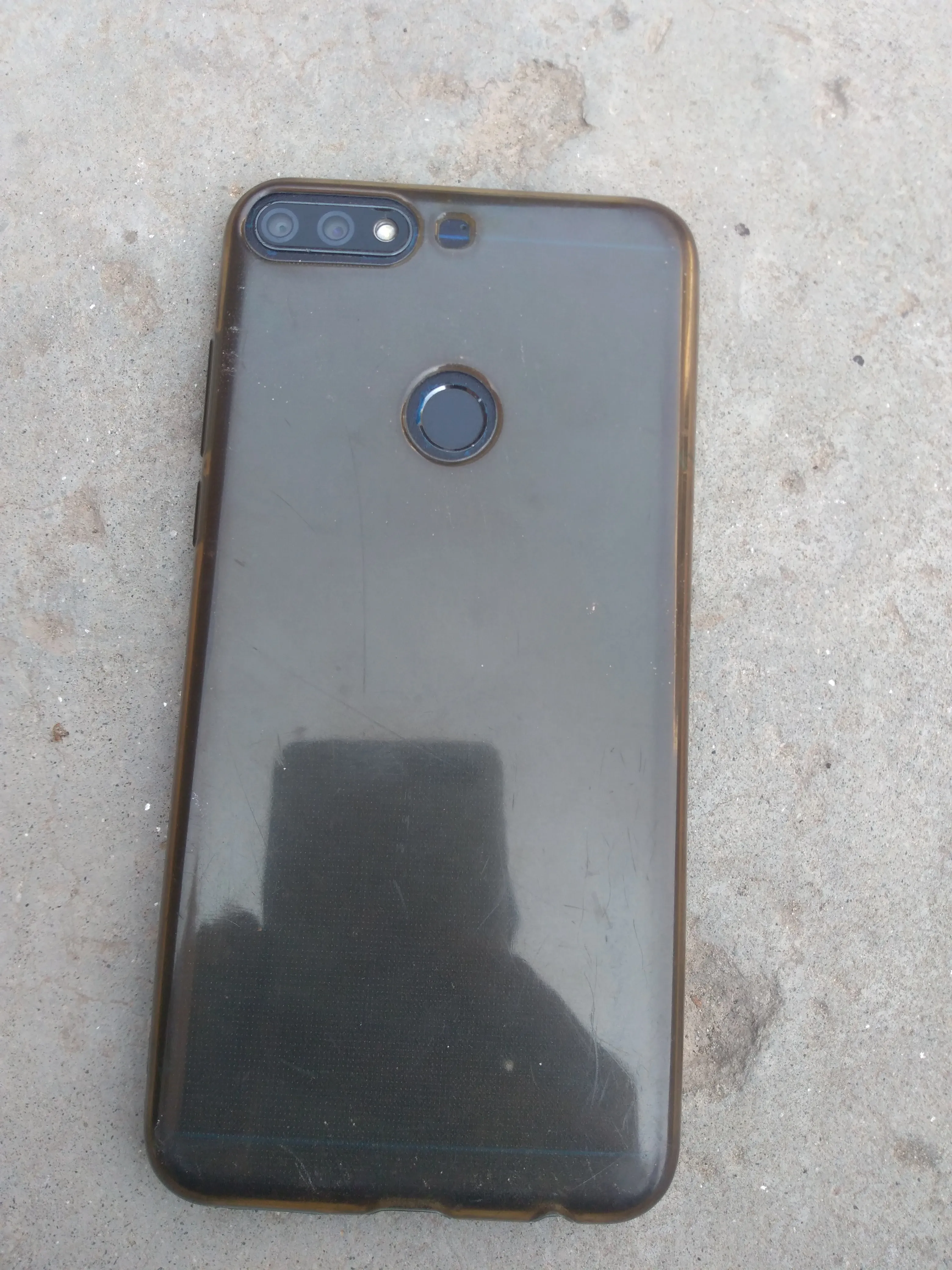 Huawei honor 7c (4gb ram 64 gb rom) - photo 2
