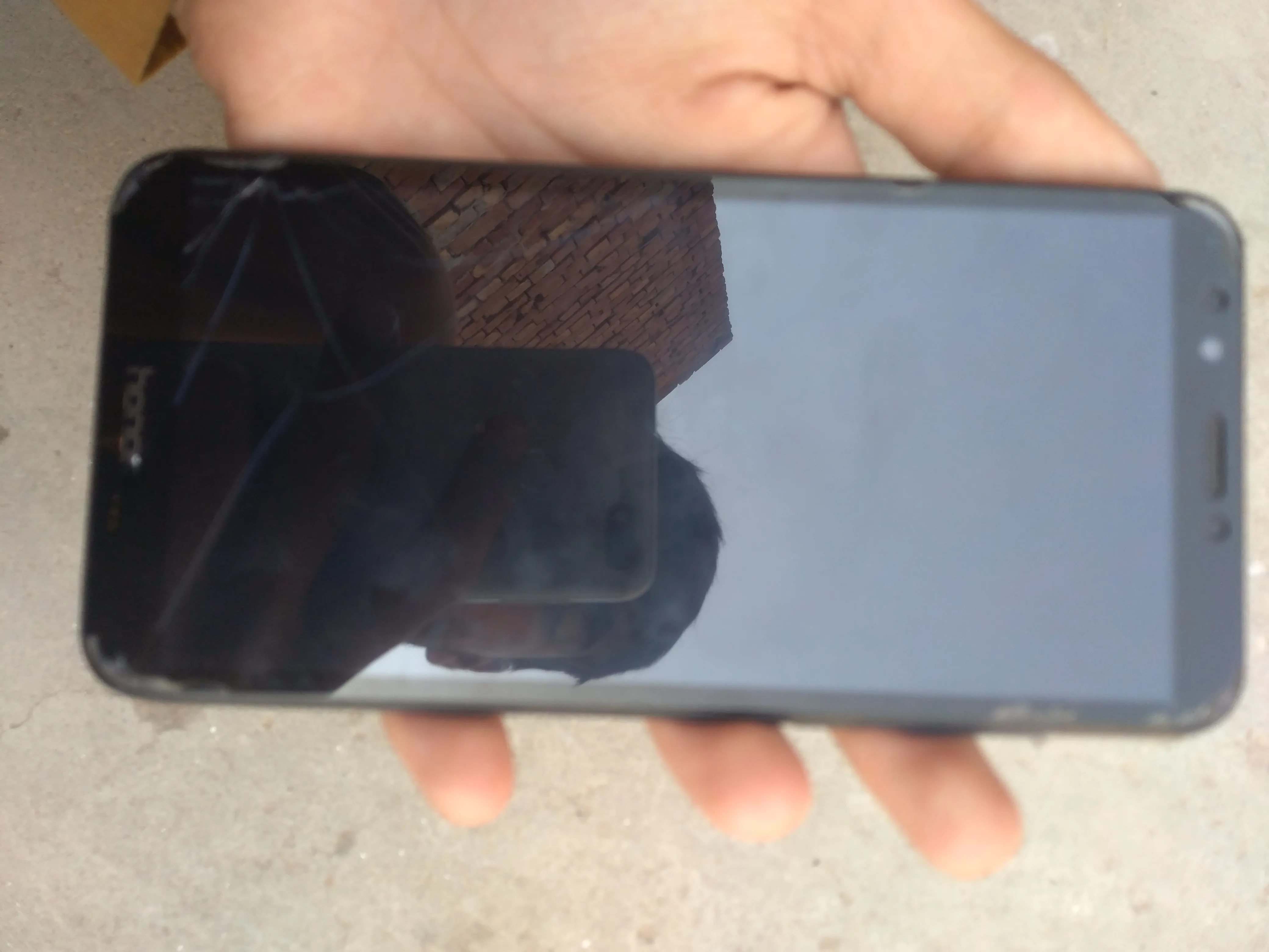 Huawei honor 7c (4gb ram 64 gb rom) - photo 1