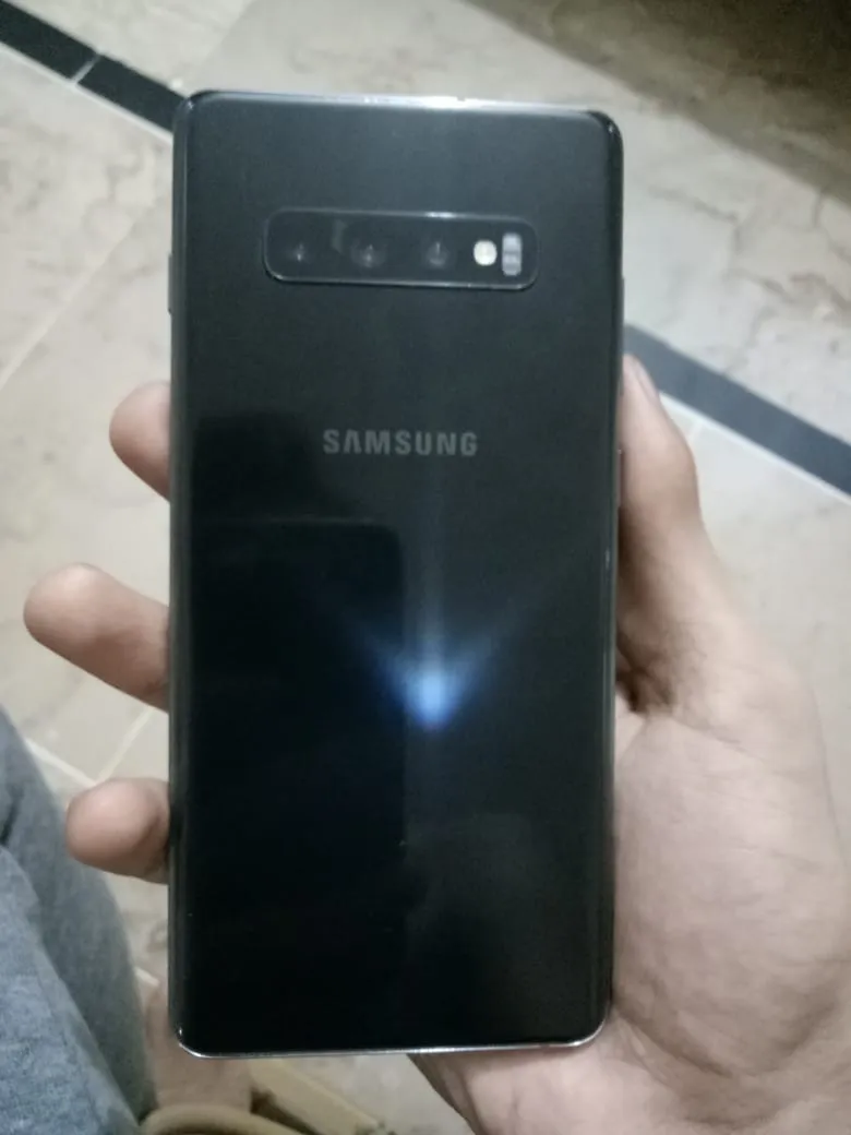 Samsung s10 Plus - photo 1
