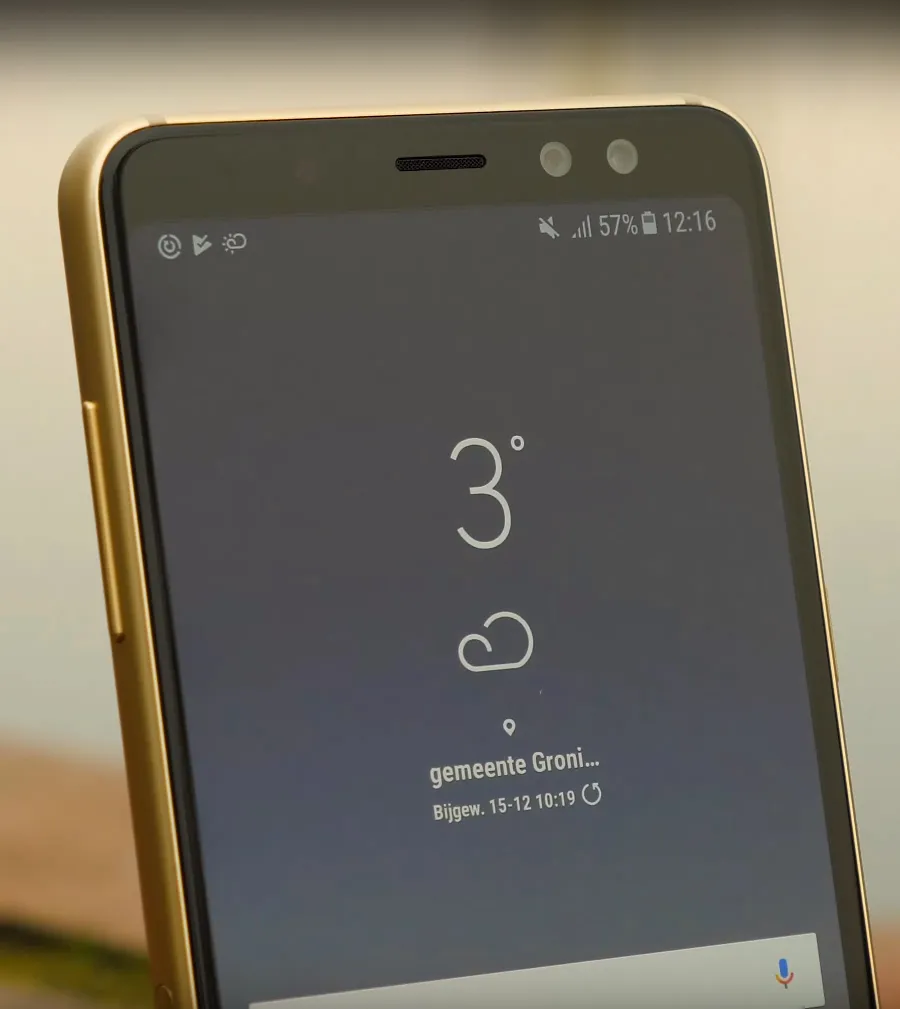 Samsung A8 2018 - photo 3