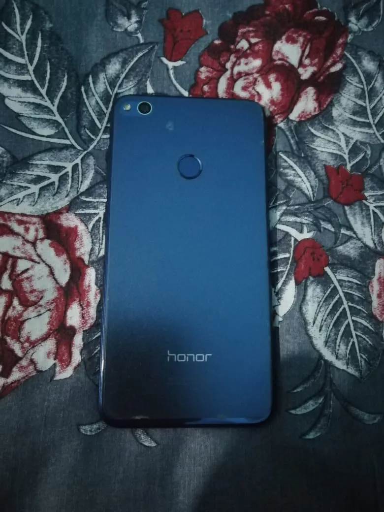 Honor 8 Lite in good conditon - photo 1
