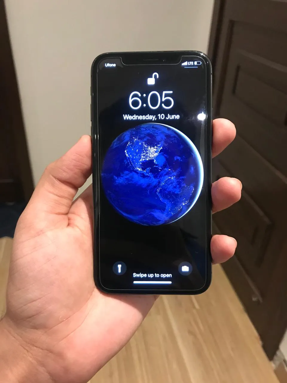 IPHONE X 256 GB - photo 1