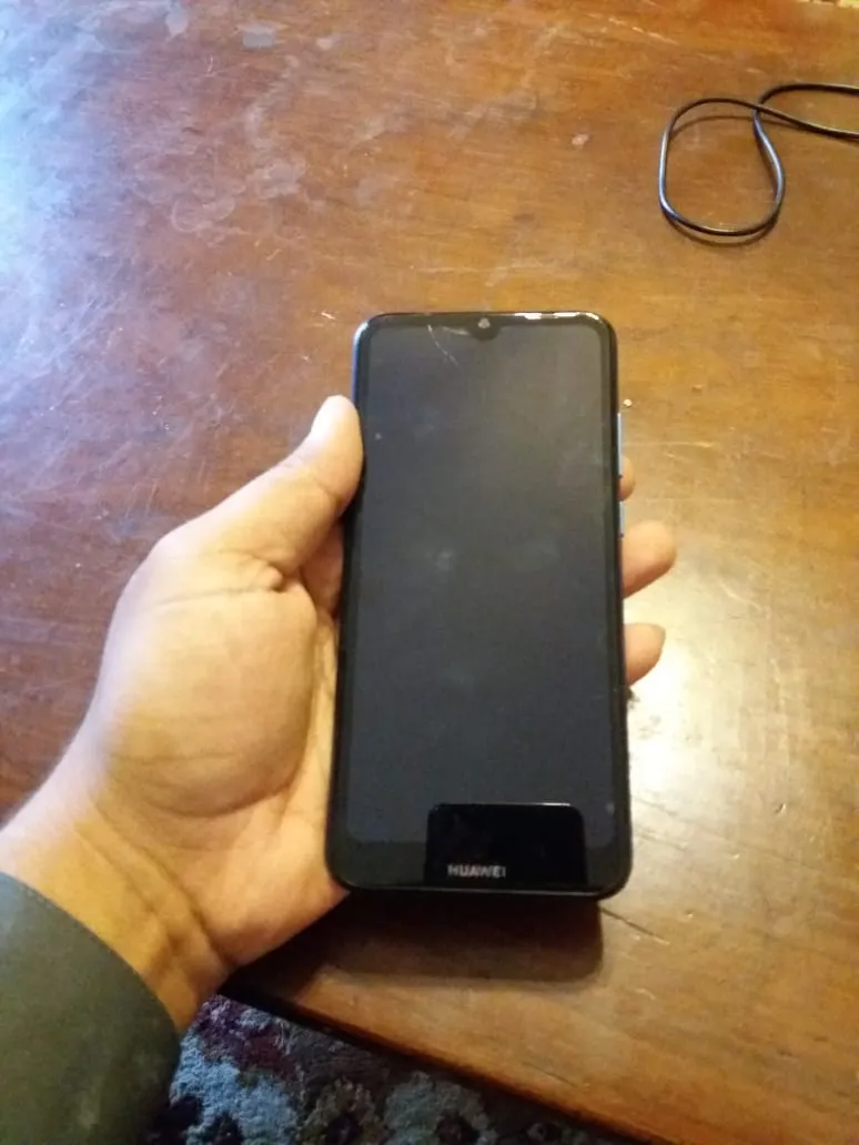 Huawei Y6 Prime 2019 - photo 2
