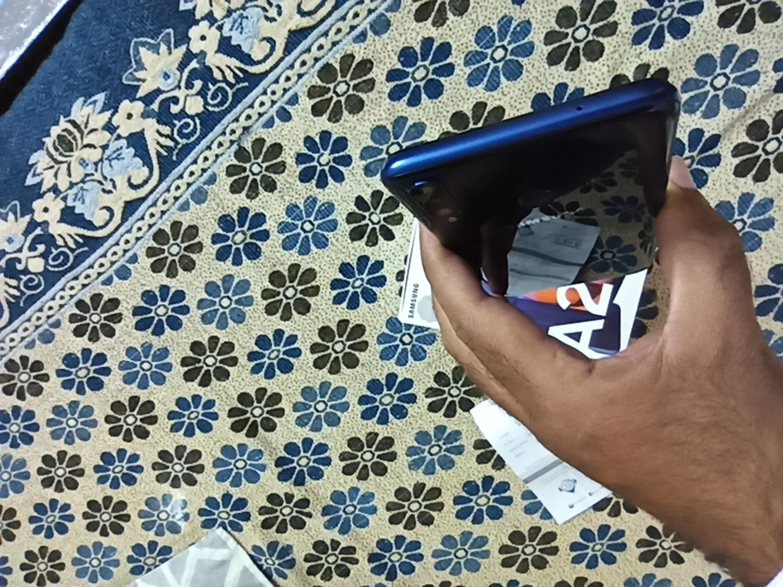 Samsung A20S 3GB/32 scratchless - photo 2