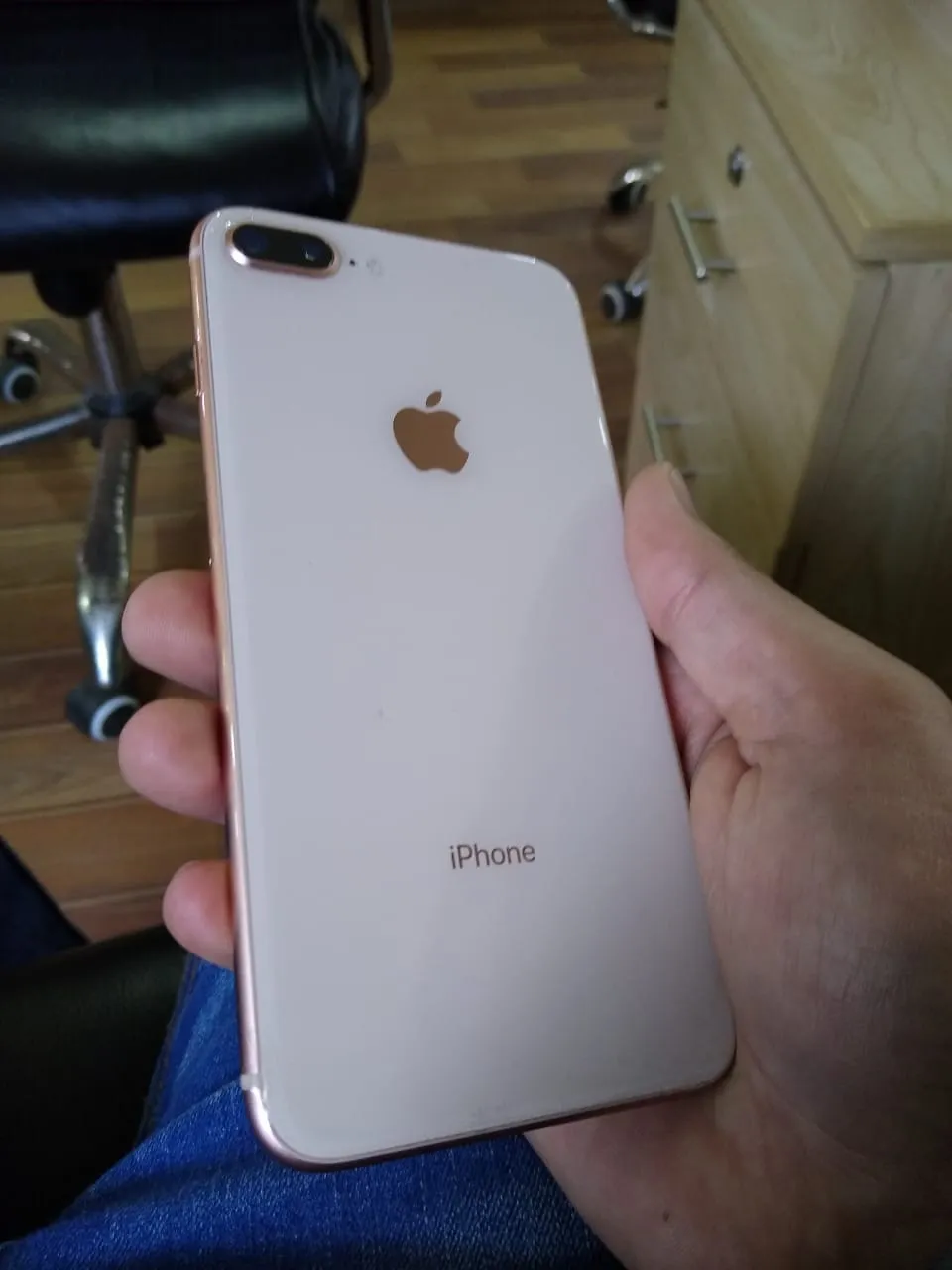 Iphone 8plus 64gb Gold - photo 2