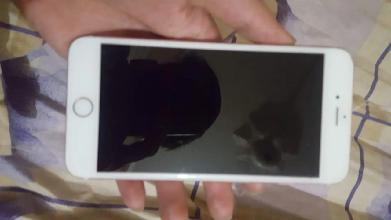 iPhone 6s plus 16gb rose gold - photo 1