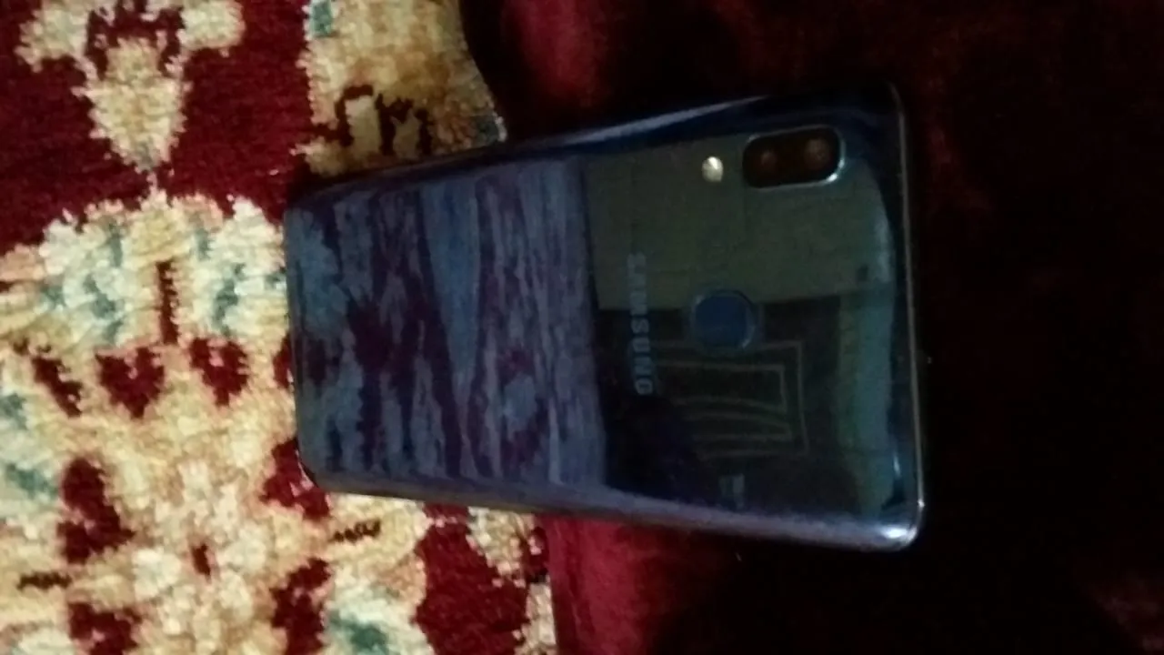 Samsung A20 3/32gb - photo 1