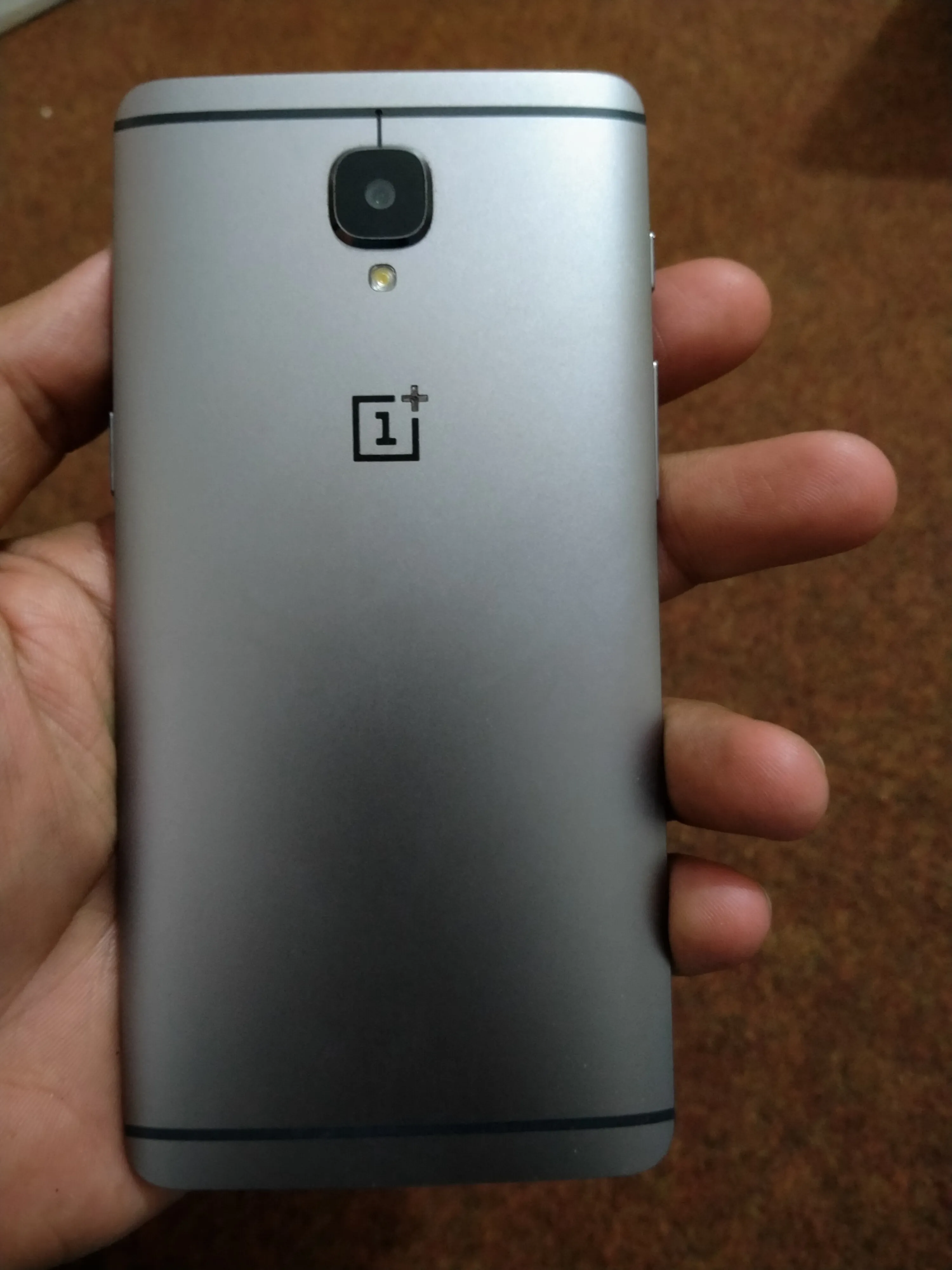 One plus 3t  - photo 2