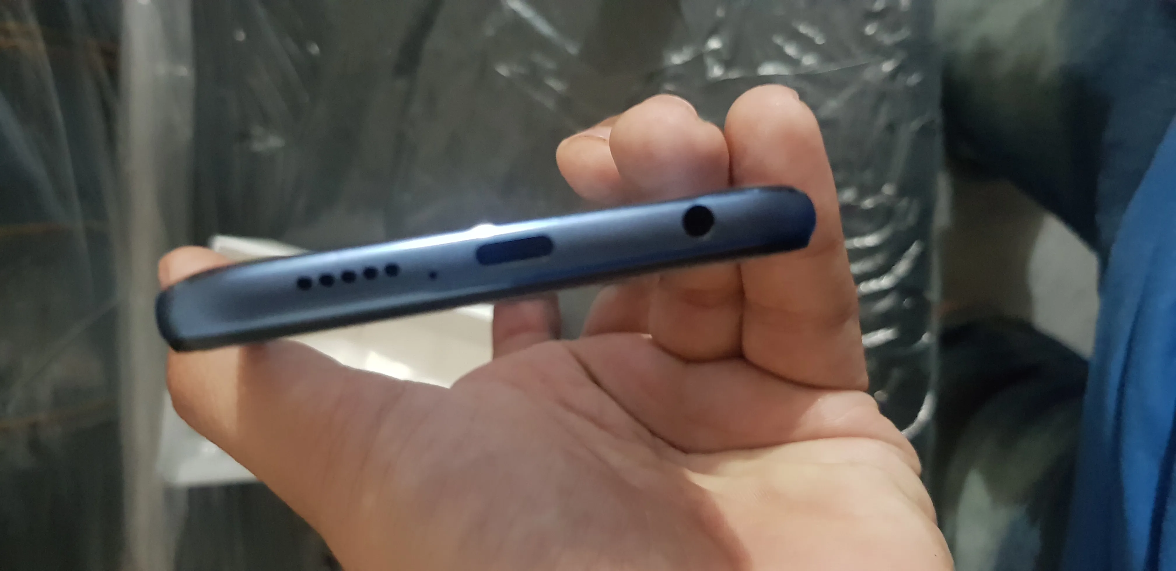 Xiaomi Redmi Note 9s - photo 2