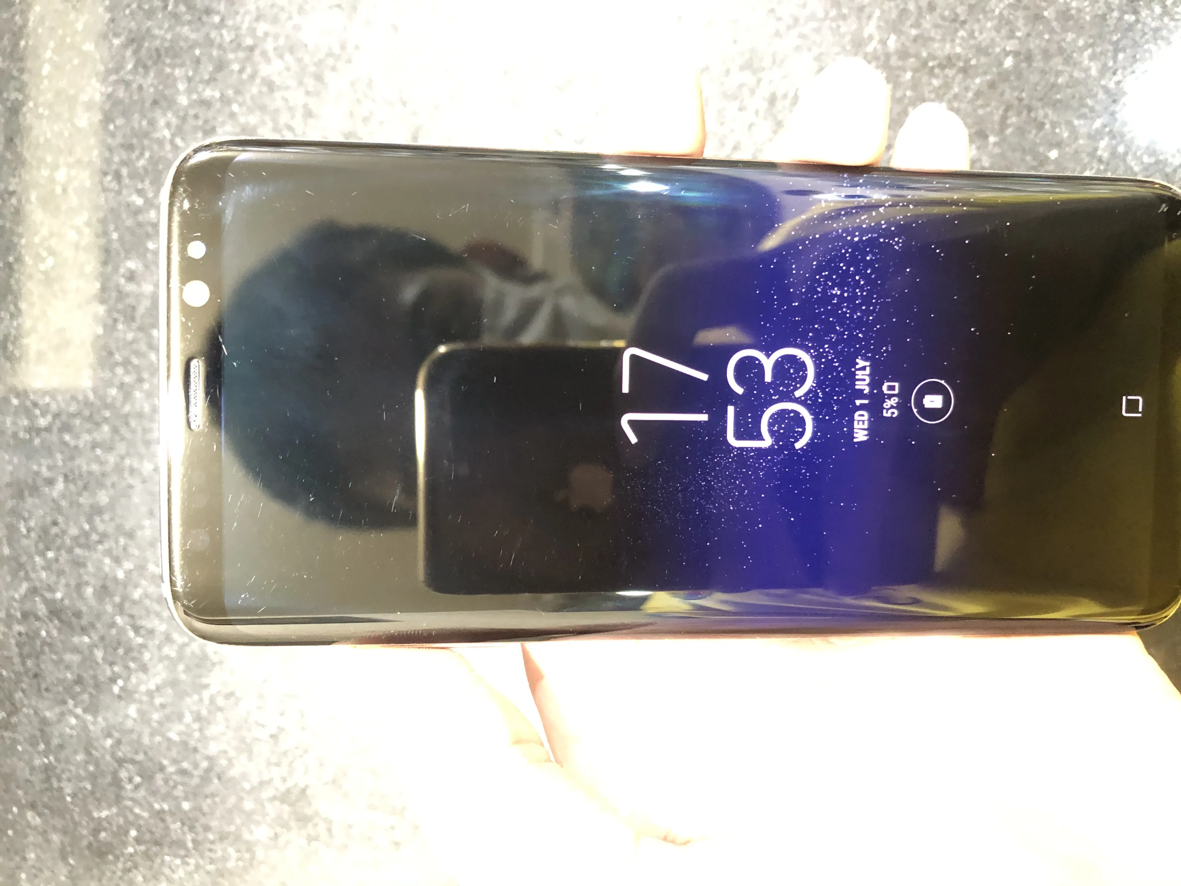 Samsung S8 - photo 3