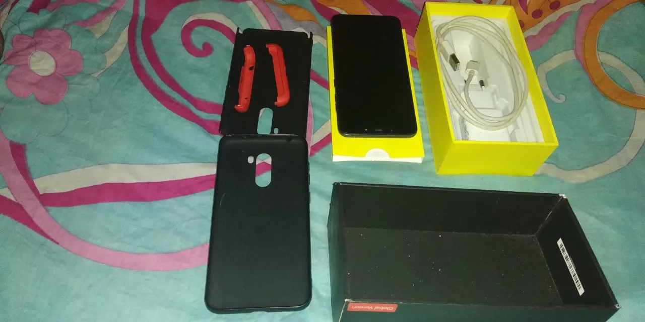 Pocophone poco f1 - photo 2