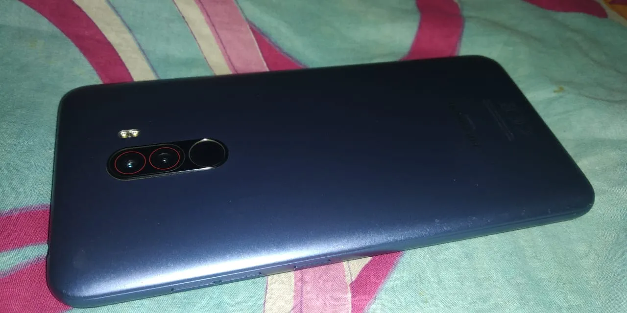 Pocophone poco f1 - photo 1