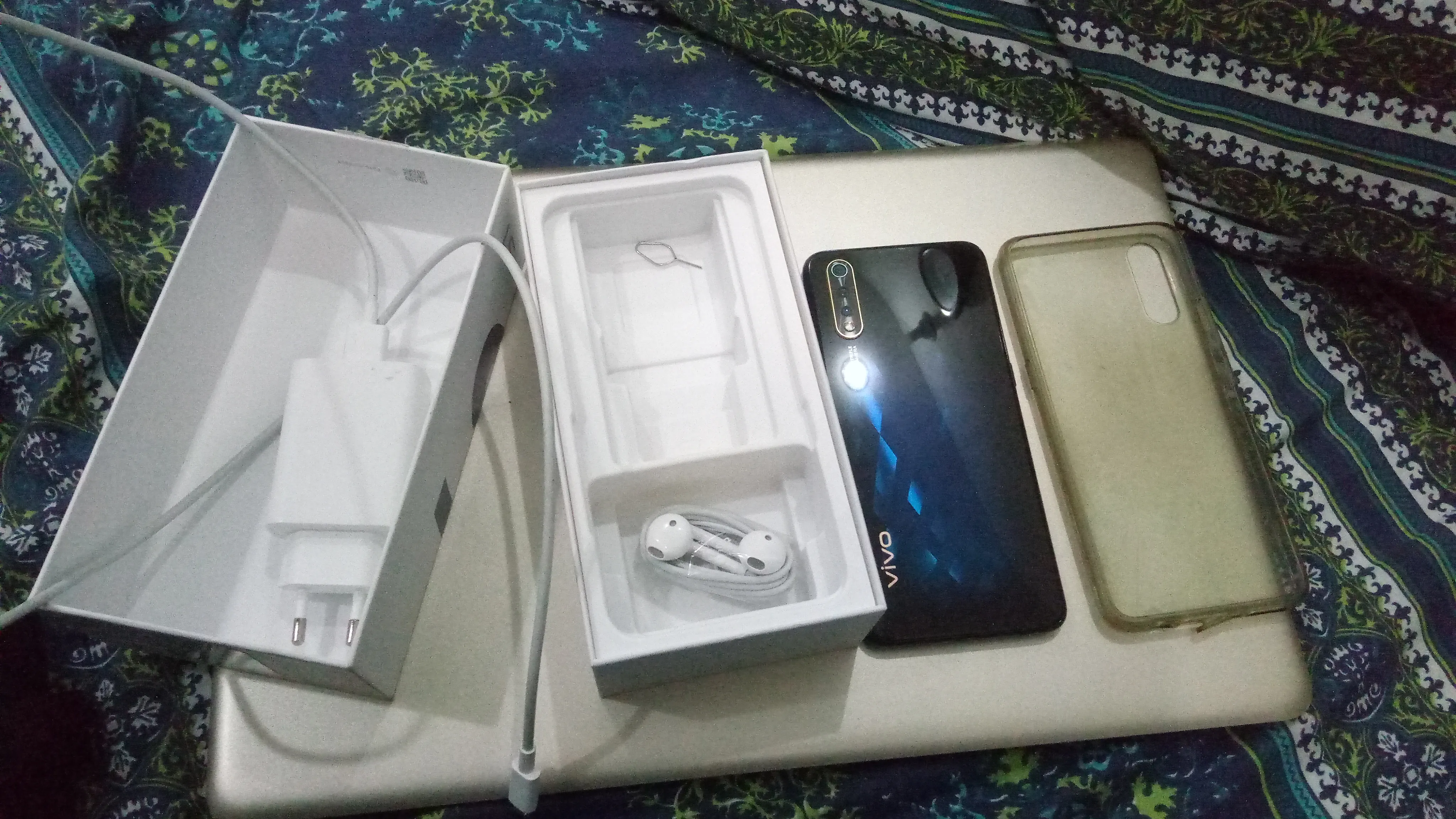 Vivo S1 6GB RAM 128 GB STORAGE 10/10 Condition - photo 1