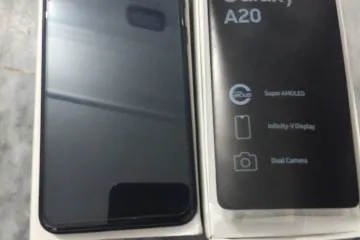Samsung Galaxy A20 3GB 32GB - Photos