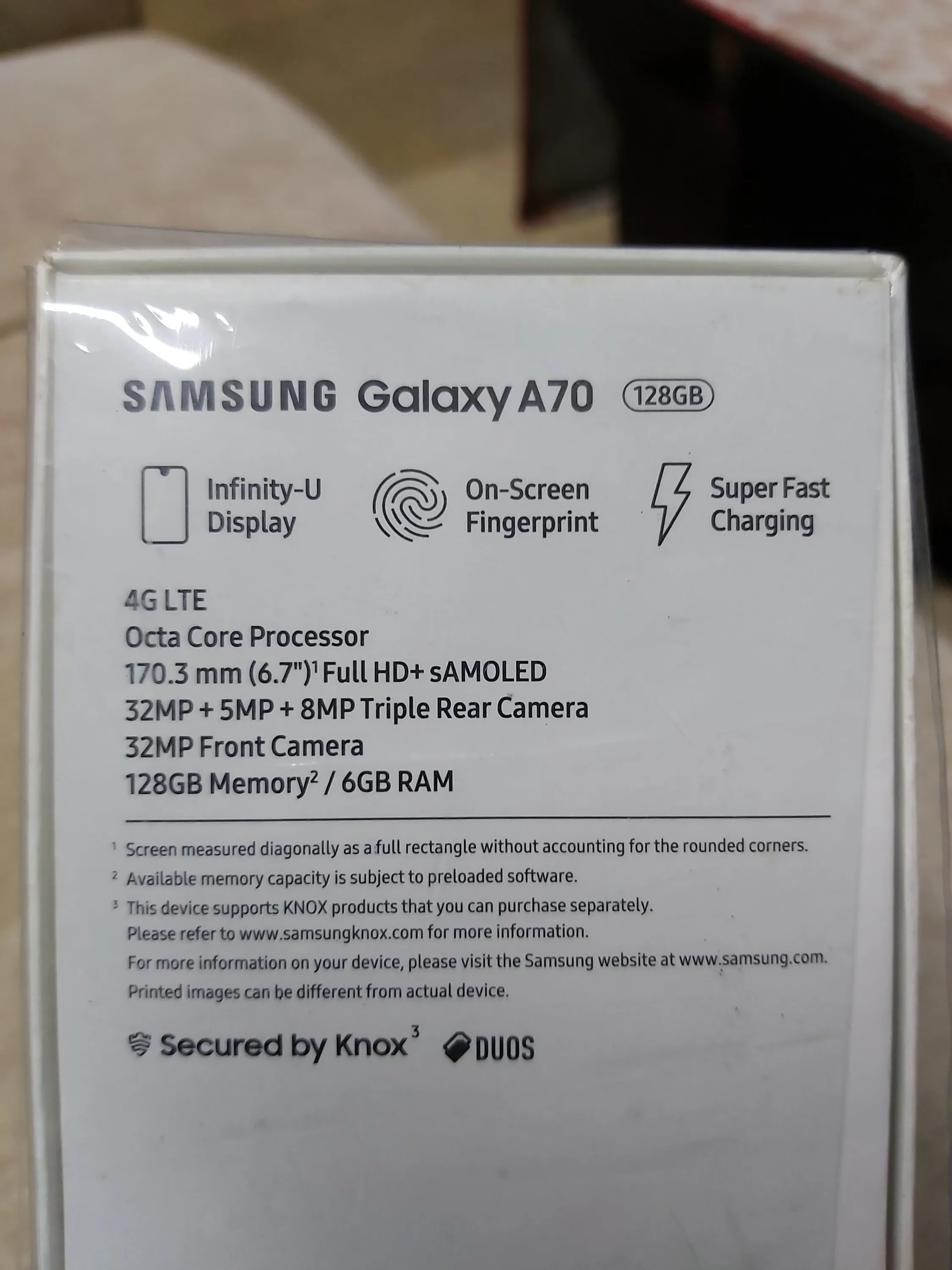 Samsung Galaxy A70 - photo 3