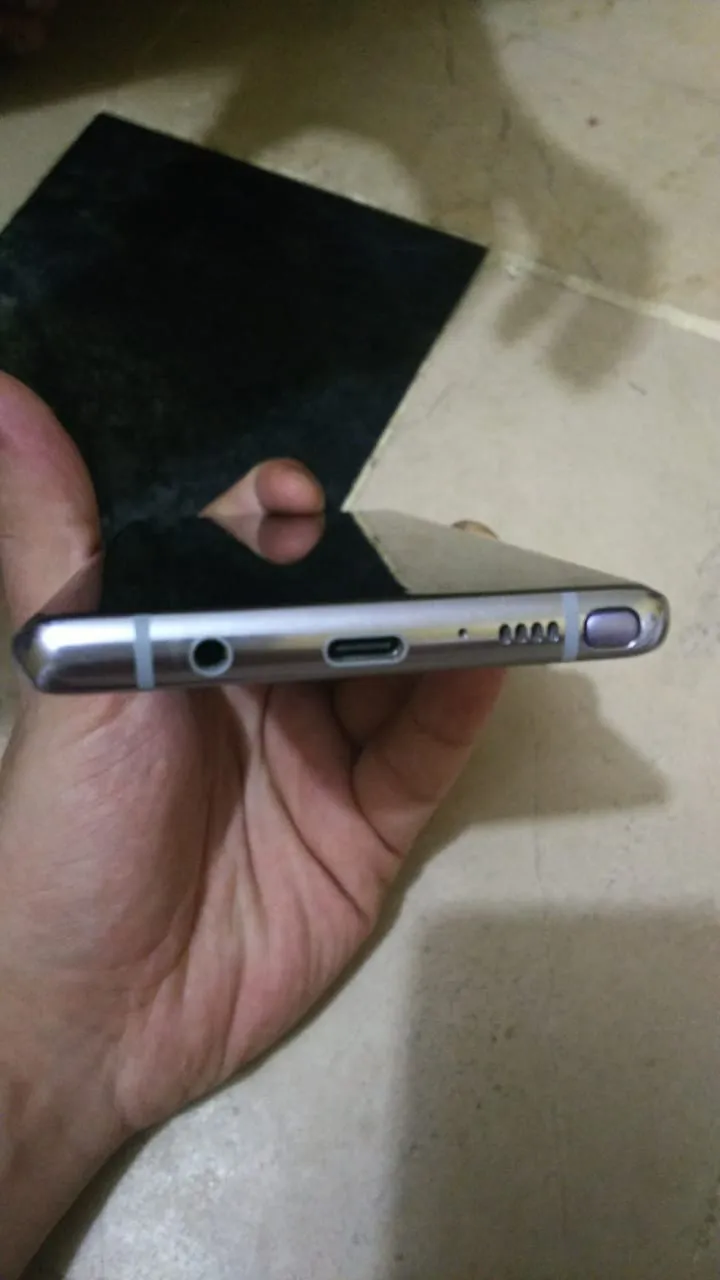 Samsung Galaxy Note 8 - photo 2