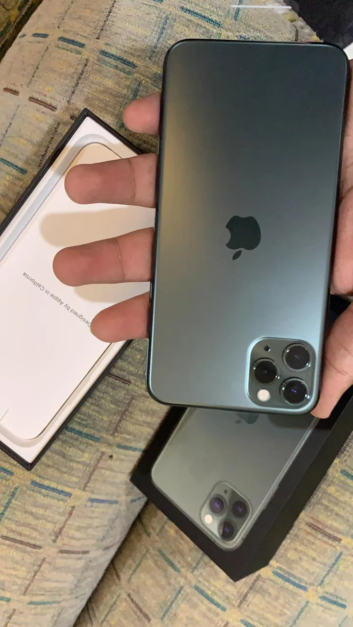 IPhone 11 Pro Max - photo 3