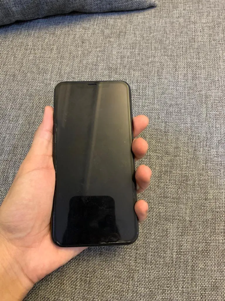 IPhone 11 Pro Max - photo 2