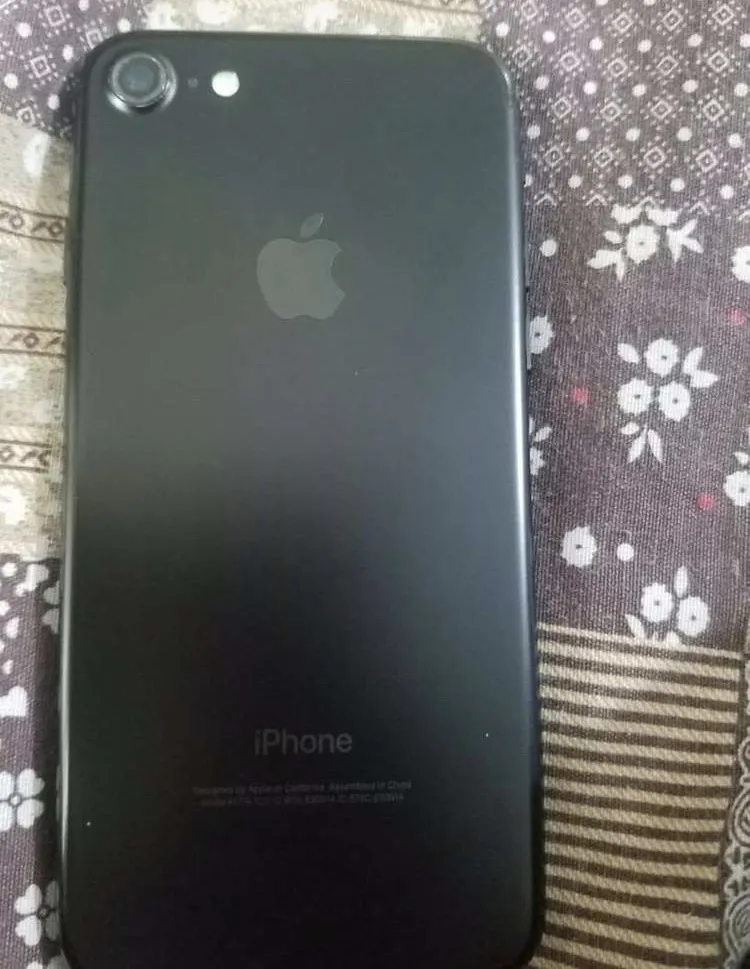 Iphone 7 32gb - photo 1