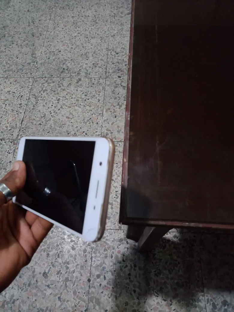 Oppo f1s 4/64 - photo 3
