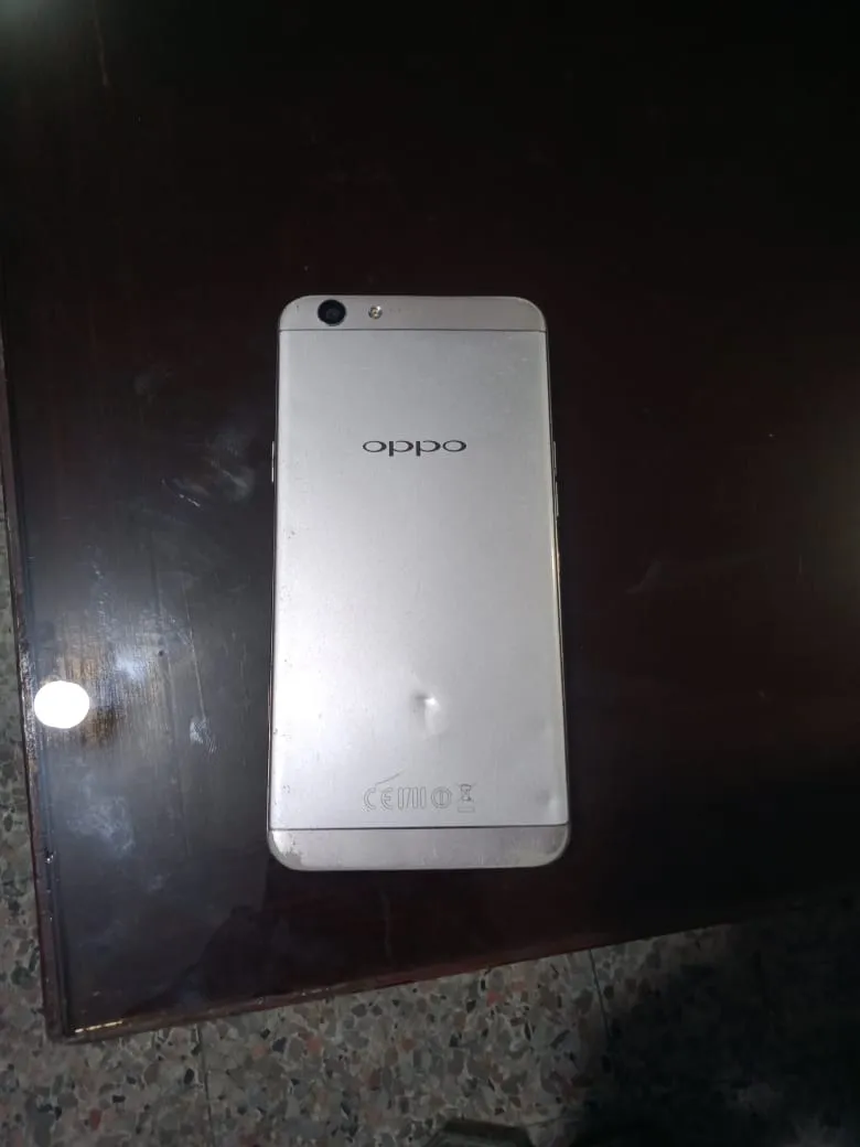 Oppo f1s 4/64 - photo 1