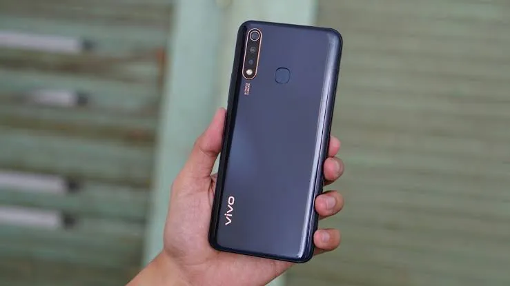 Vivo Y19 4 gb 128 gb exchange possible - photo 1
