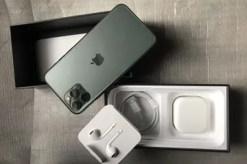iPhone 11 Pro 256GB 10/10 PTA - Photos
