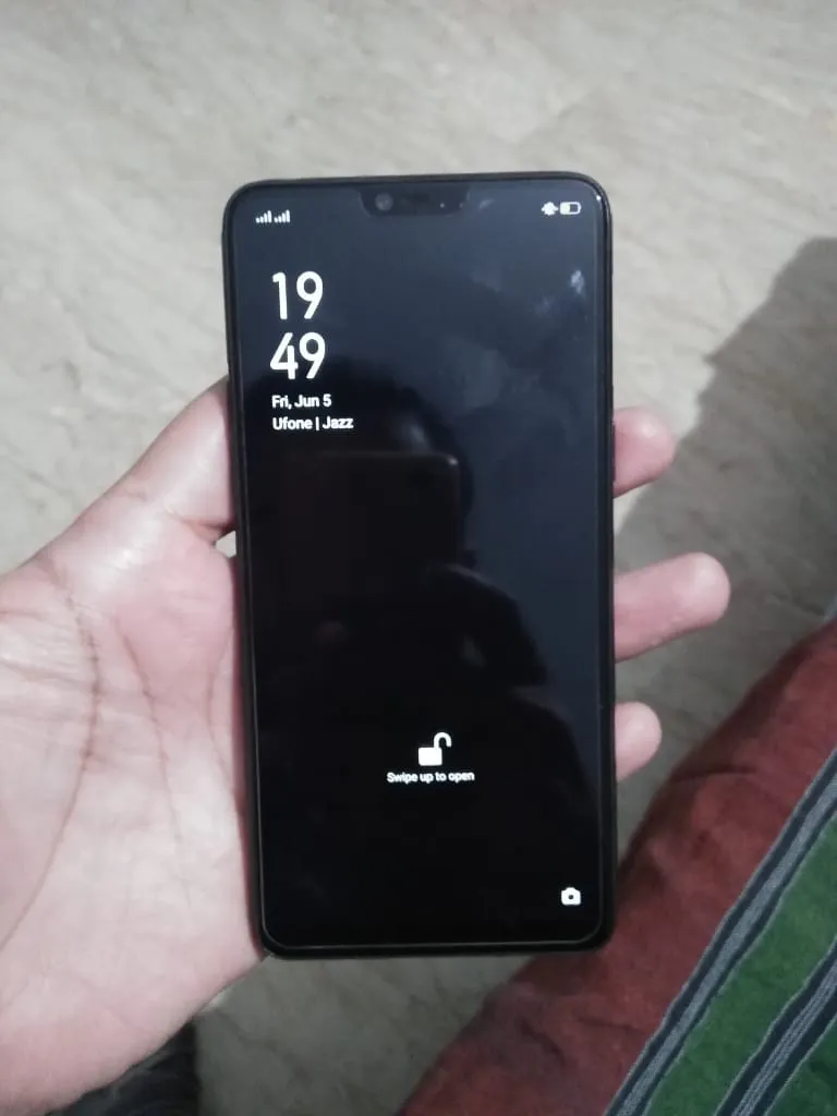 Oppo F7 6/128GB, Black Diamond Colour - photo 1