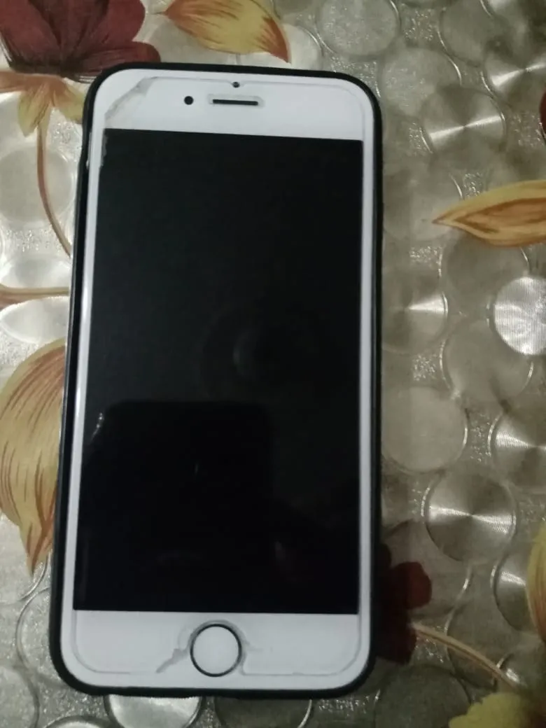 Iphone 6 64gb urgent sell - photo 3