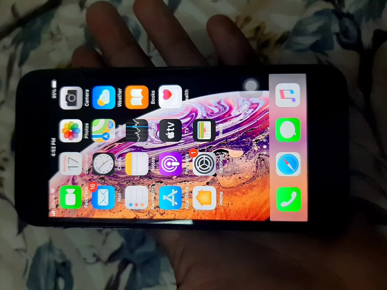 iPhone 8 64 gb - photo 1