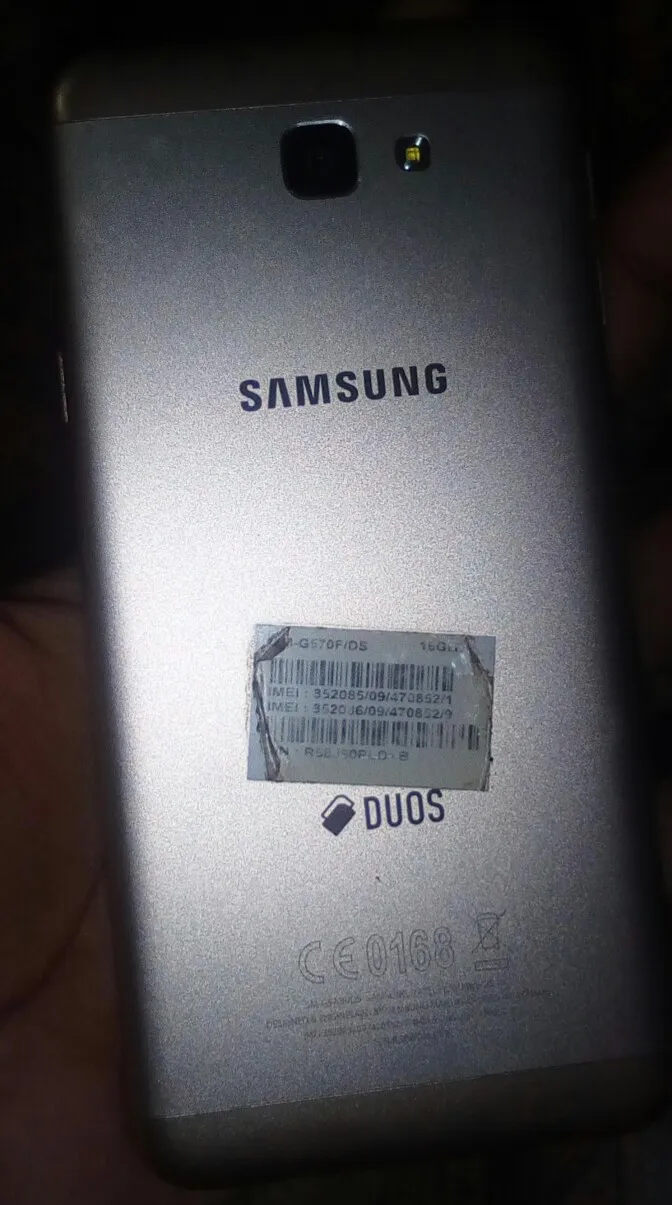 Samsung Galaxy J5 prime - photo 2