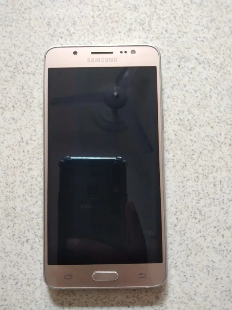 Samsung Galaxy J5 (With Original Box & Accessories) - photo 1
