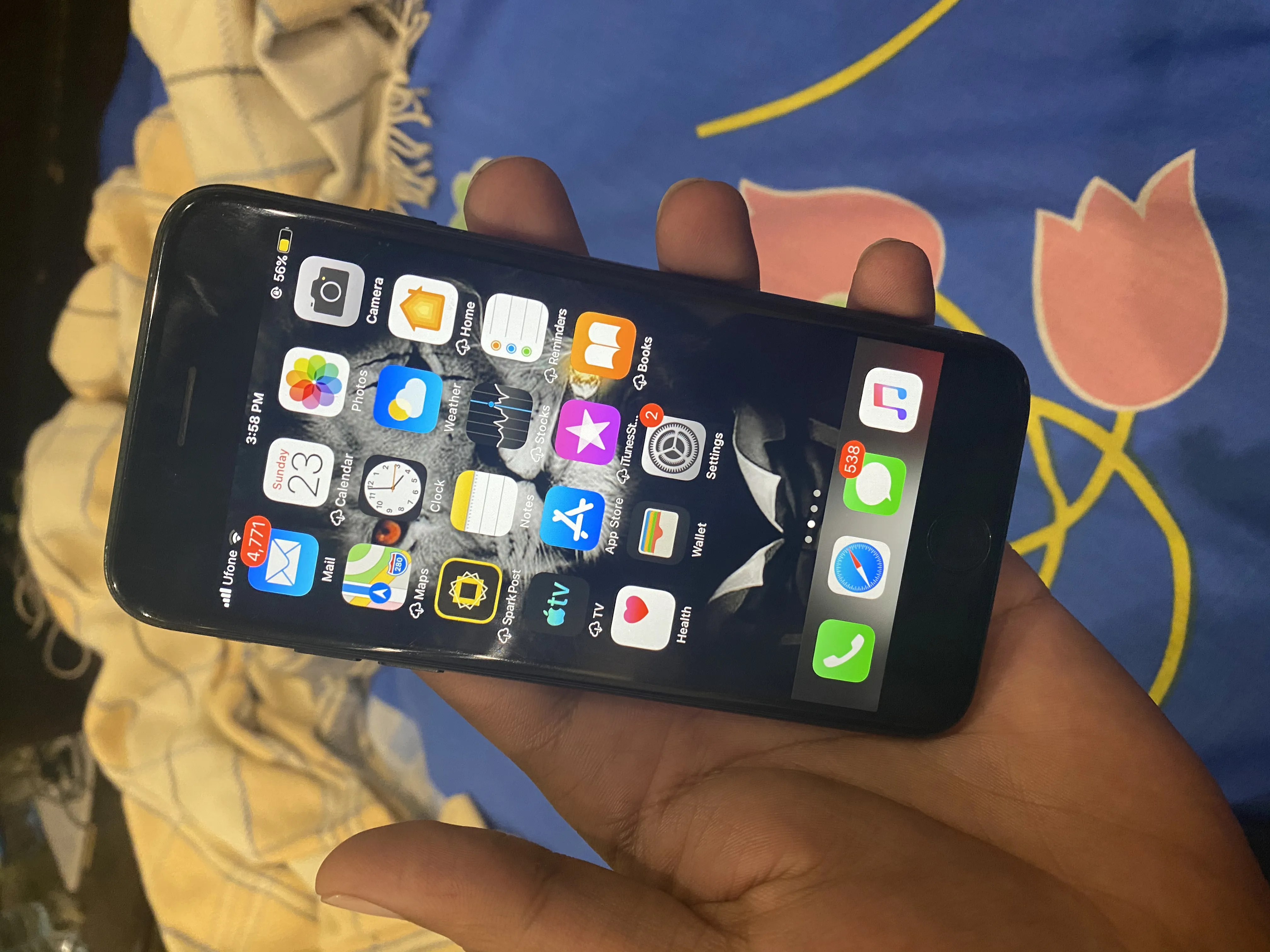 iPhone 7 phone is unopened - photo 1