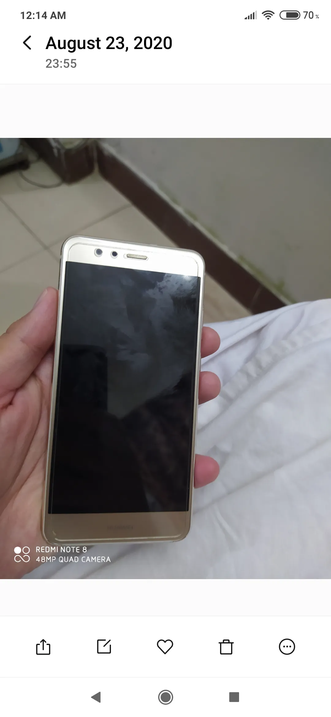 Huawei p10 lite available for sale in excellent condition in rose gold color - photo 3