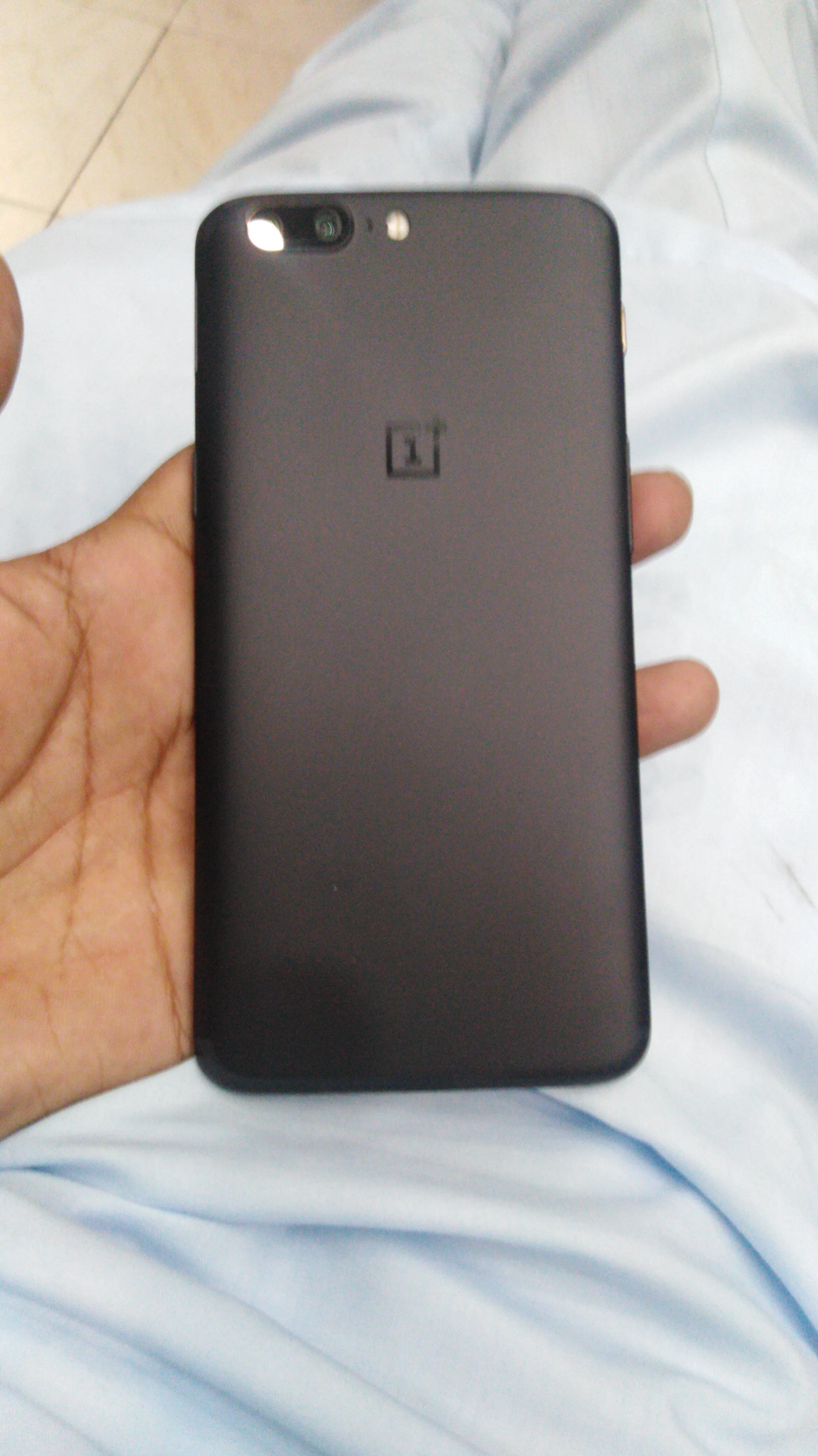 one plus 5 condition 10/10 - photo 3